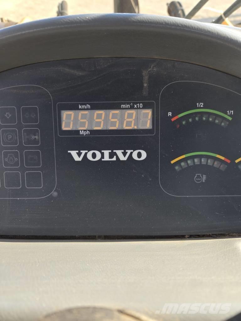 Volvo L 40 B TP Колесни товарачи