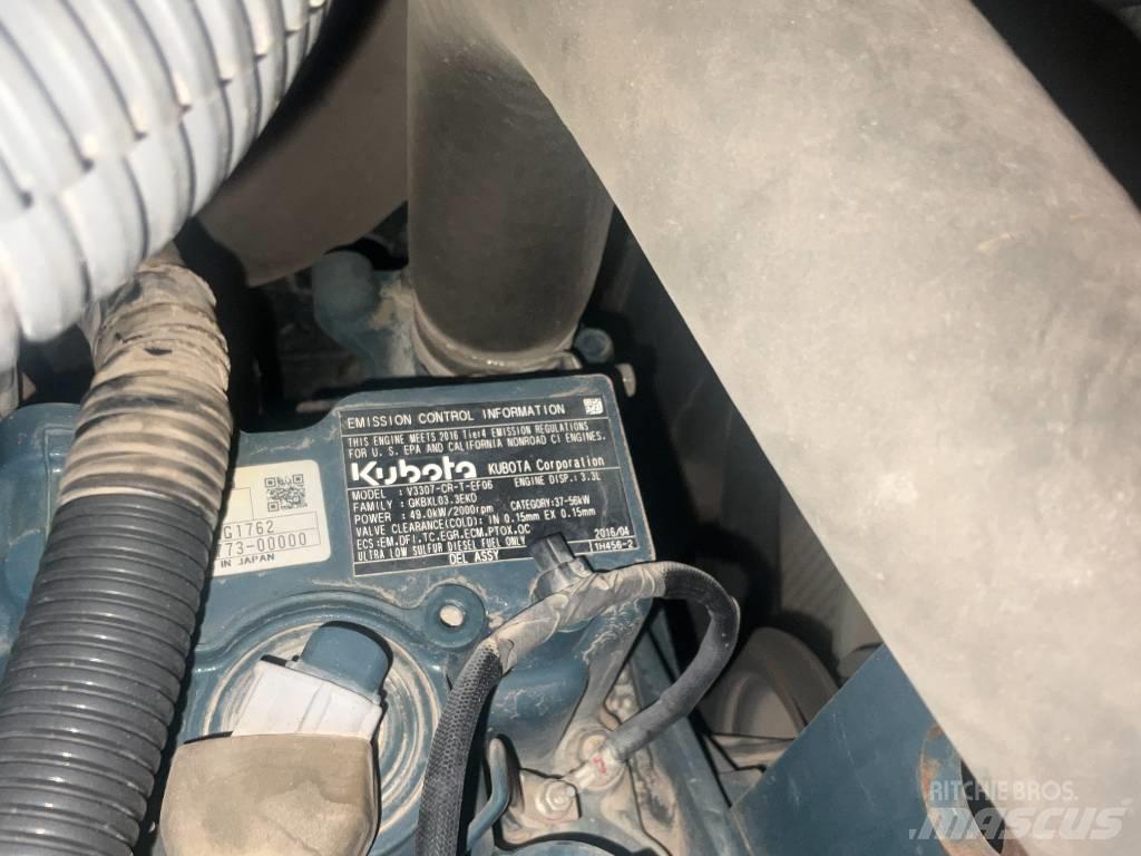 Kubota KX 080-4 Средни екскаватори 7т - 12т