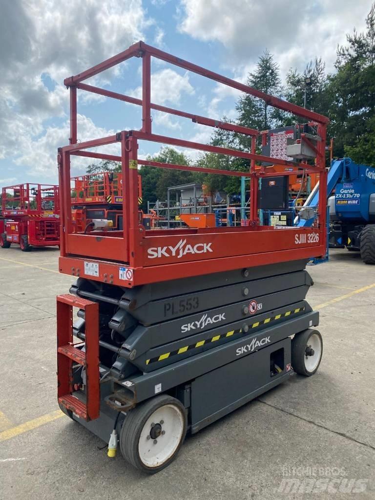SkyJack SJ 3226 Ножични работни платформи