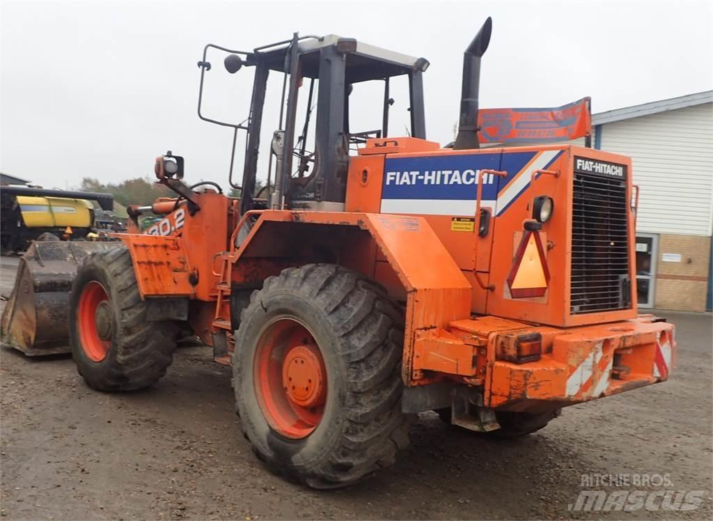 Hitachi FR130.2 Трактори