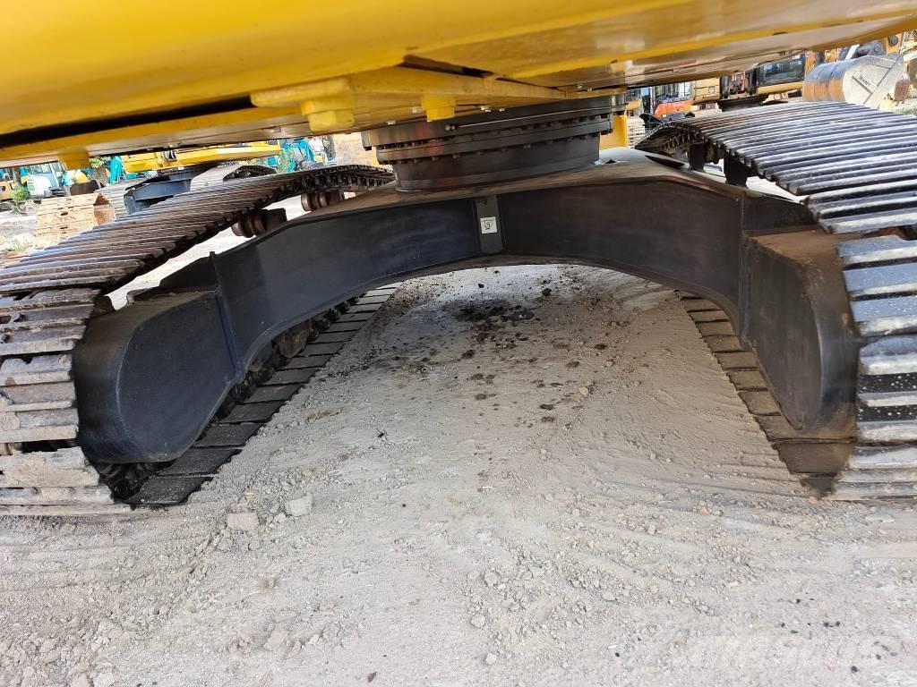 Komatsu PC 220-8 Верижен екскаватор