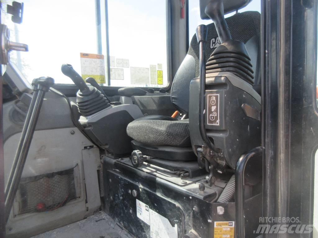 Hanix H 55 DR Мини екскаватори < 7 т