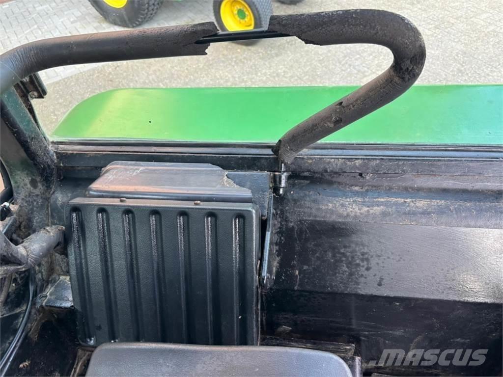 John Deere 1640 Трактори