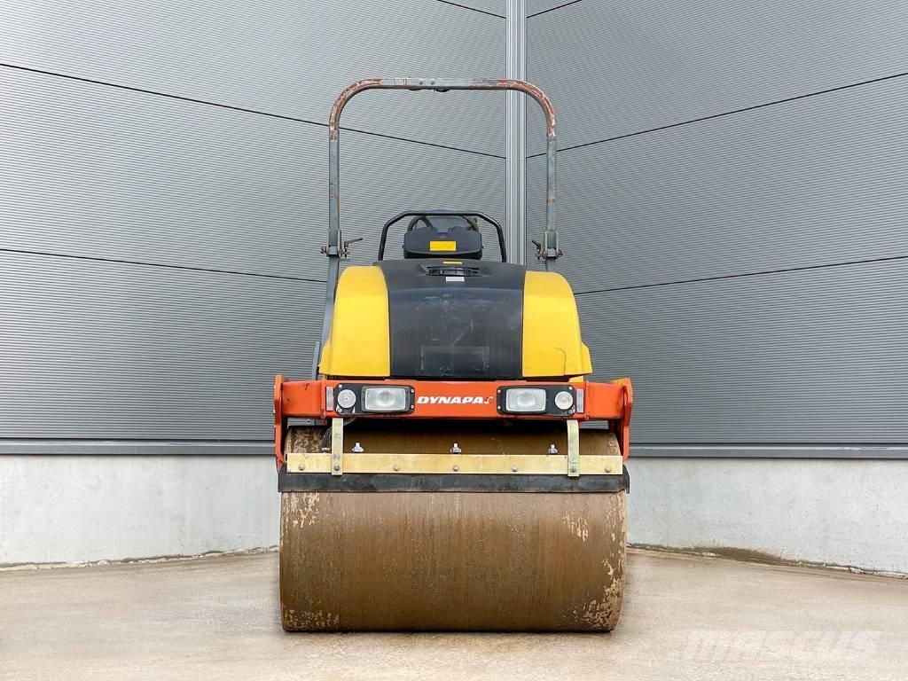 Dynapac CC1300C Комбинирани ролки
