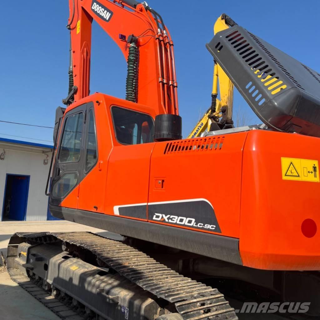 Doosan DX 300 Верижен екскаватор
