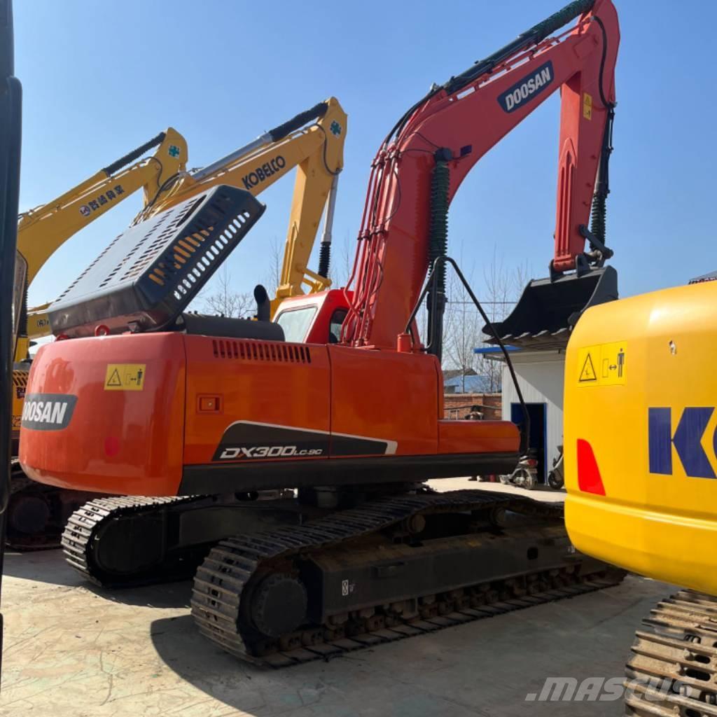 Doosan DX 300 Верижен екскаватор
