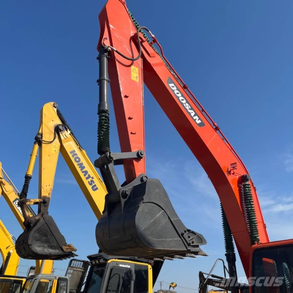 Doosan DX 300 Верижен екскаватор