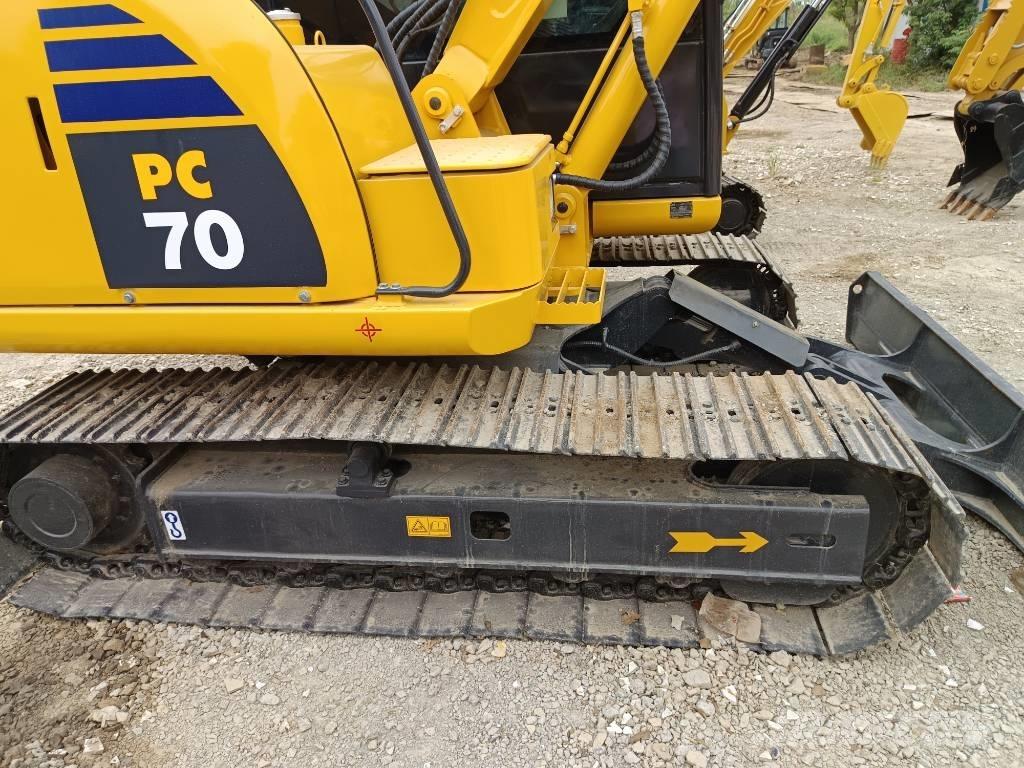 Komatsu PC 70 Средни екскаватори 7т - 12т