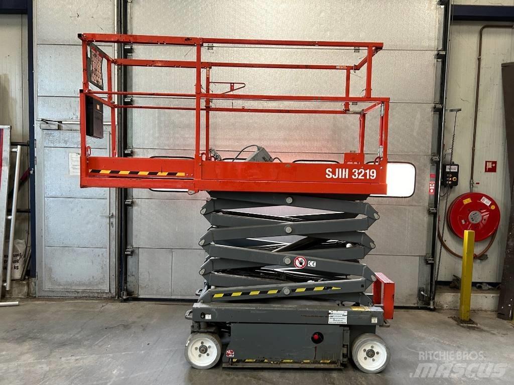 SkyJack SJ 3219 Ножични работни платформи
