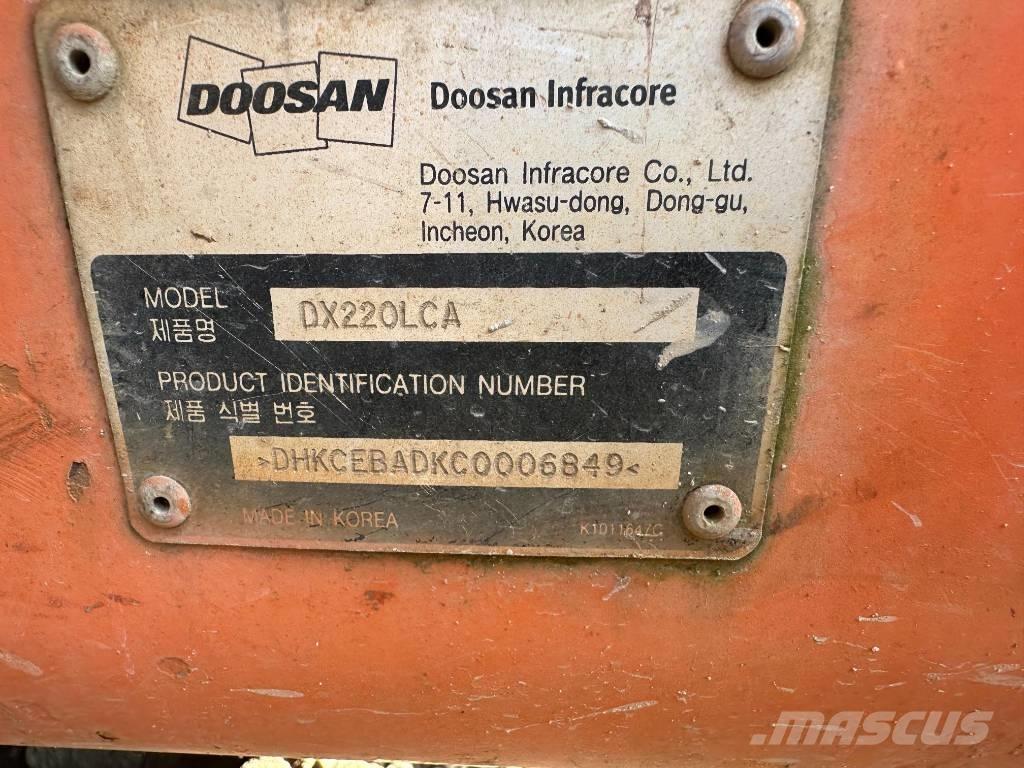 Doosan DX 220 LCA Верижен екскаватор