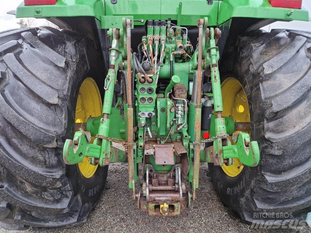 John Deere 7700 Трактори