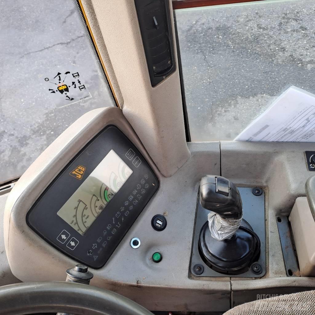 JCB 426 B Колесни товарачи