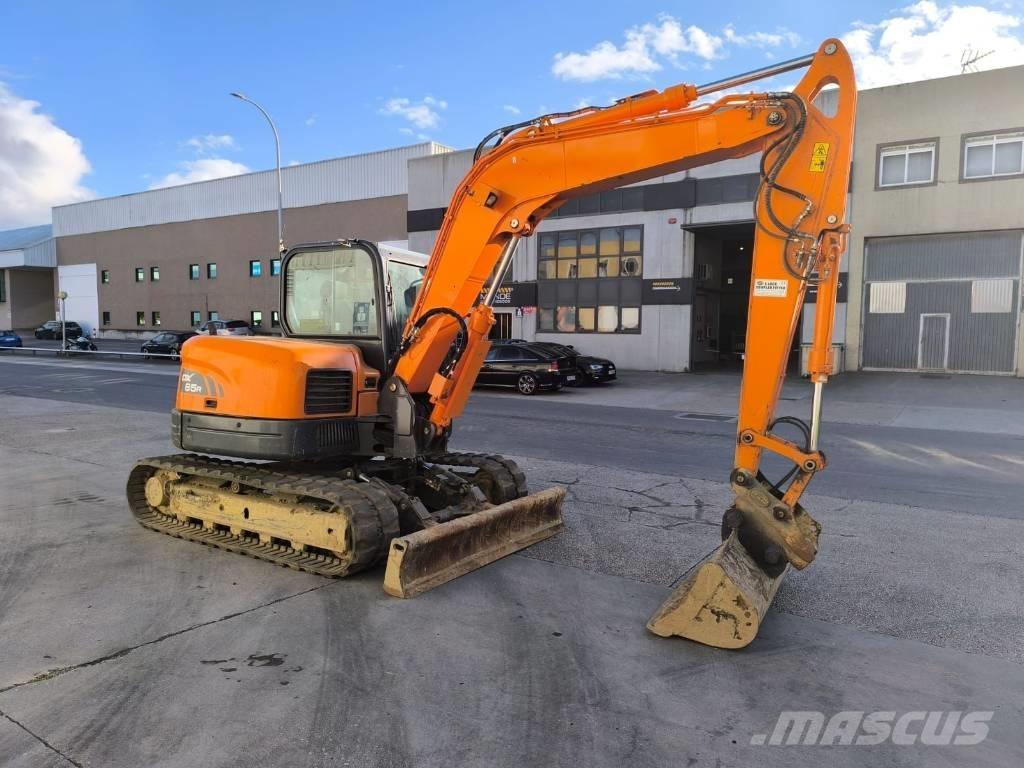 Doosan DX 85 R-3 Средни екскаватори 7т - 12т