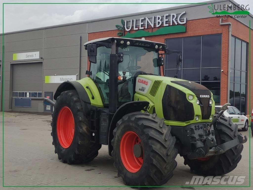CLAAS Axion 850 Трактори