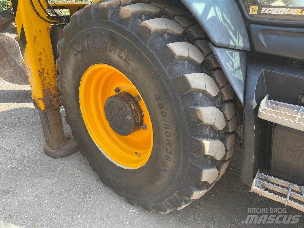 JCB 3 CX Товарач със заден ексватор
