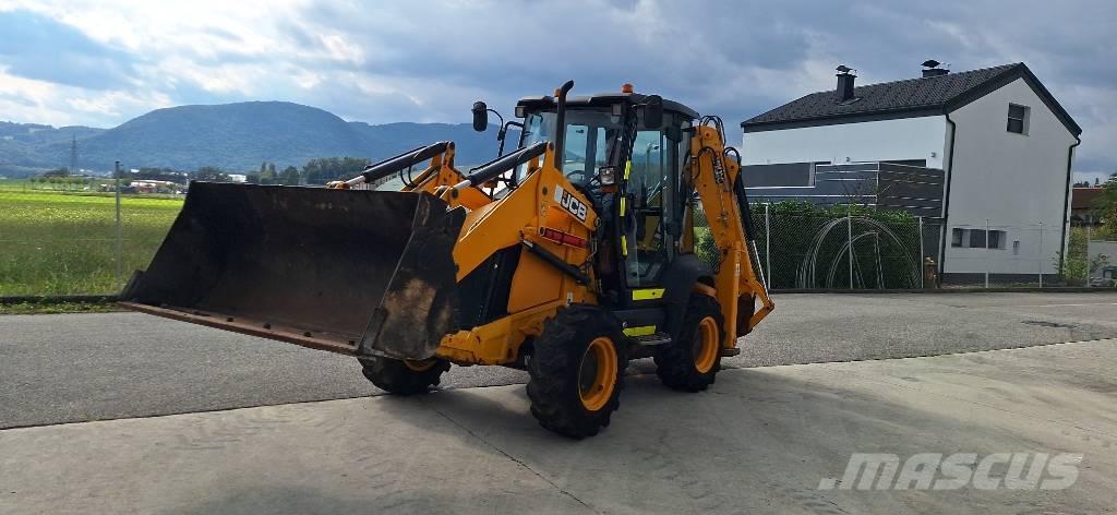 JCB 3CX COMPACT Товарач със заден ексватор