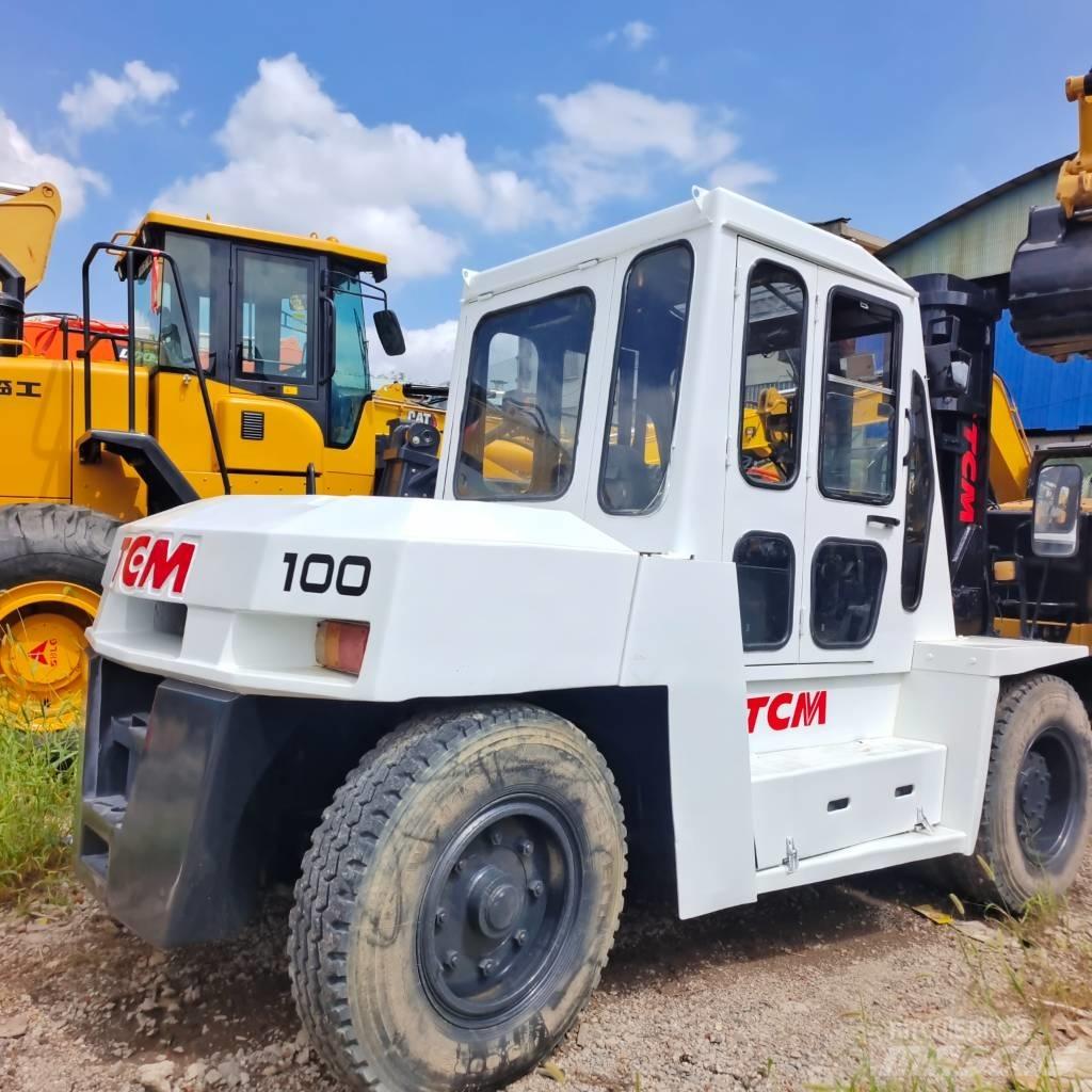TCM FD 100 Дизелови камиони