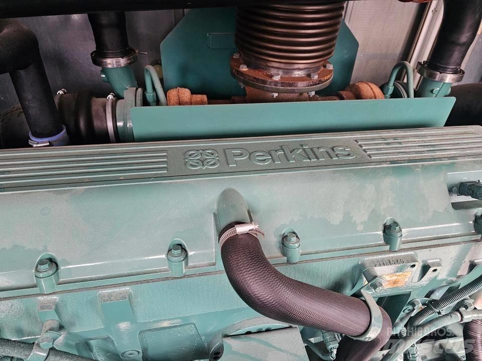 Perkins 800 KVA Дизелови генератори
