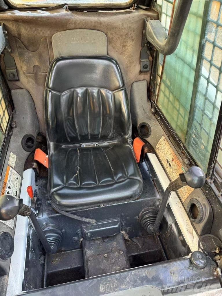 Bobcat S 160 Мини товарачи
