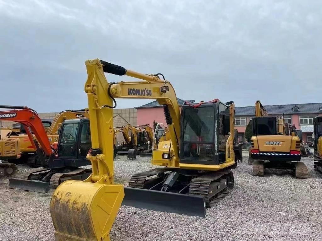 Komatsu PC 70 Средни екскаватори 7т - 12т