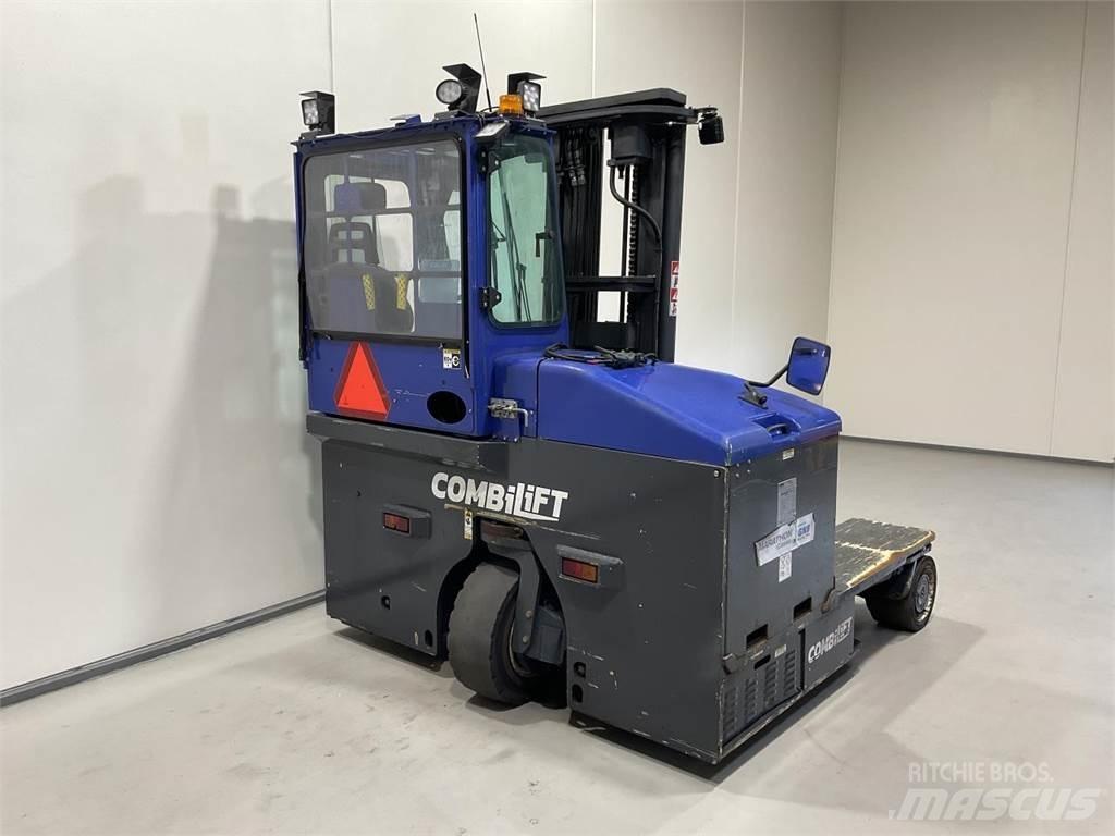 Combilift C4000ET Повдигач с движение в 4 посоки