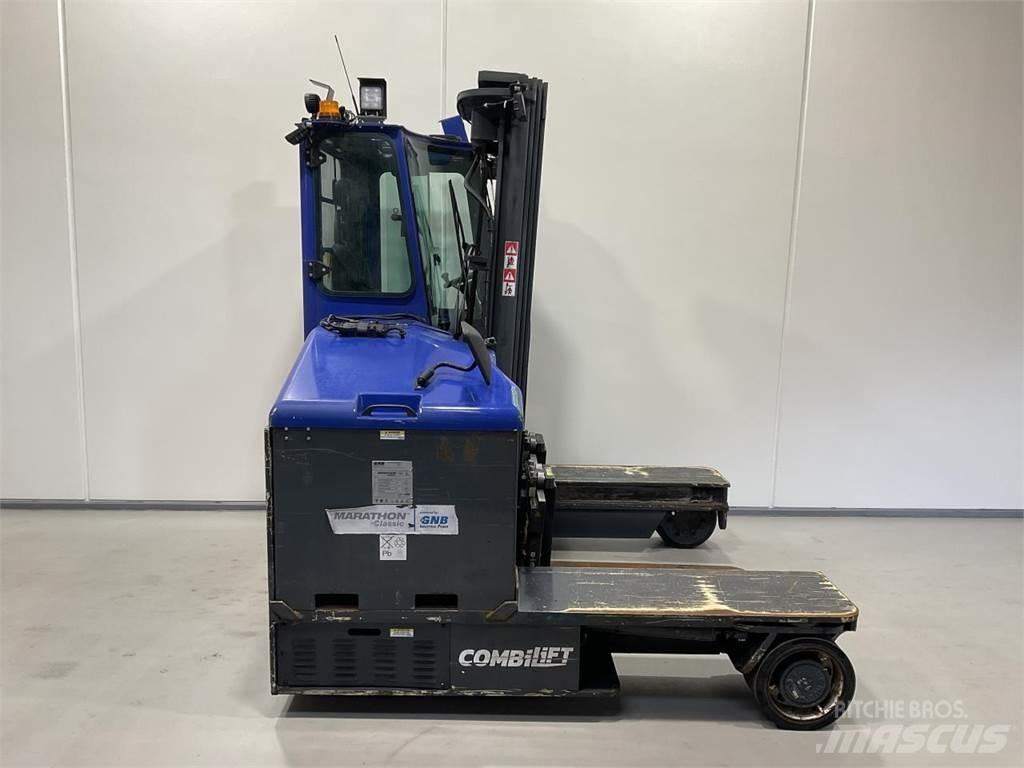 Combilift C4000ET Повдигач с движение в 4 посоки