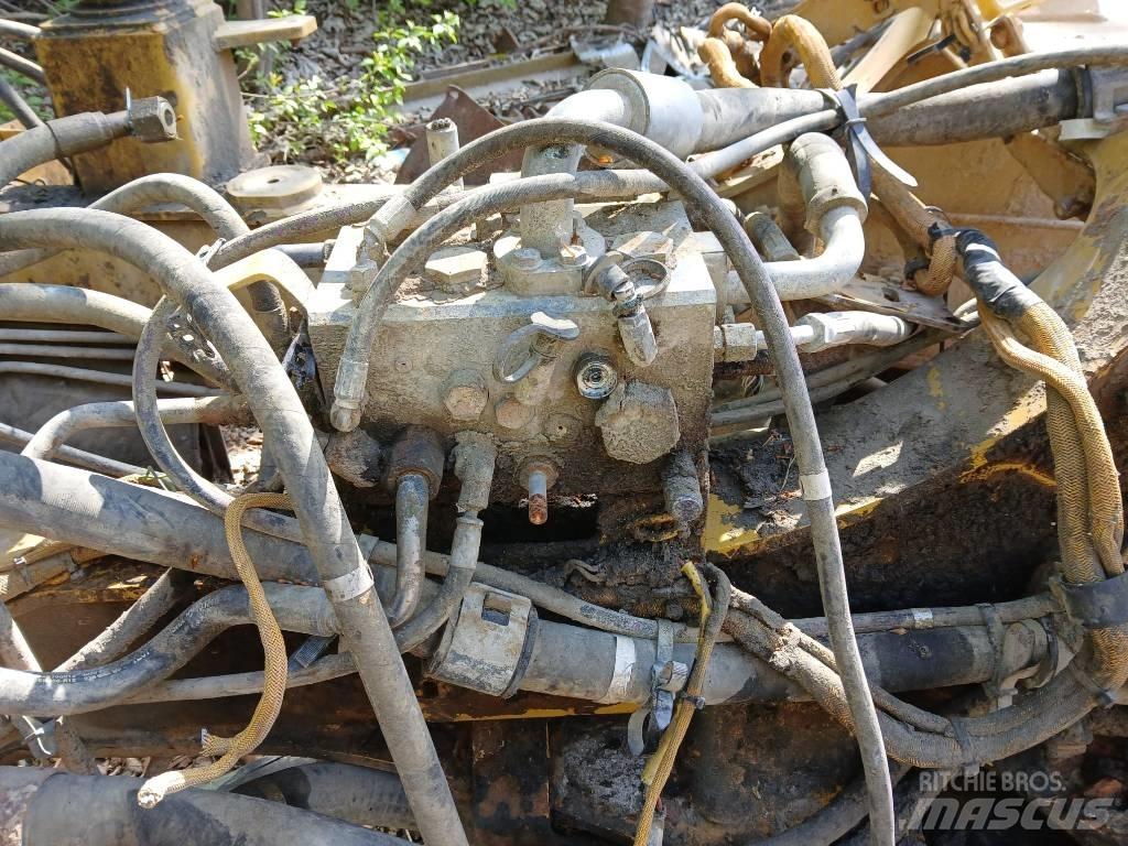 CAT 730 Дъмпери/моторни превозни средства