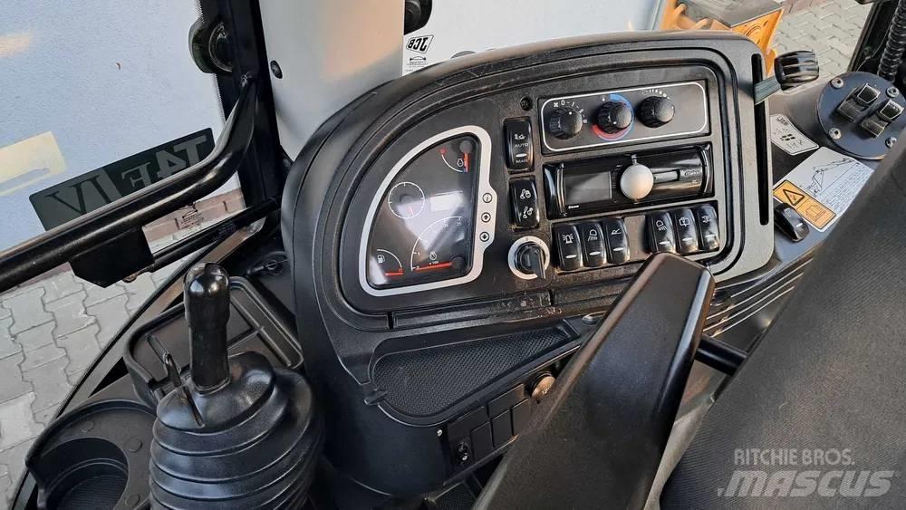 JCB 3 CX Super Товарач със заден ексватор