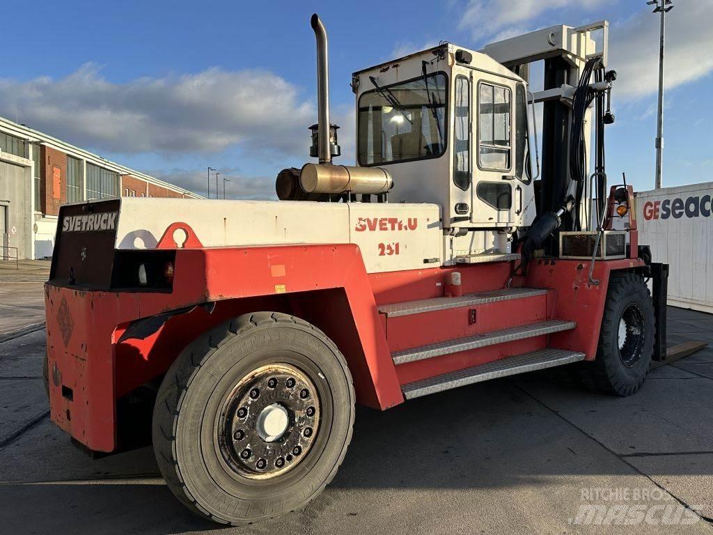 Svetruck 25120-45 Дизелови камиони
