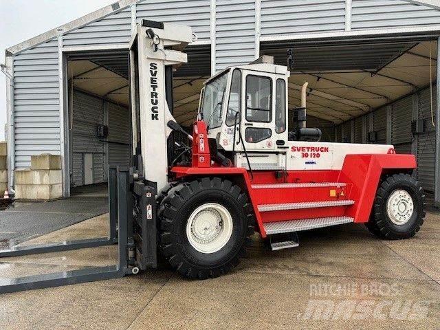 Svetruck 30120-46 Дизелови камиони