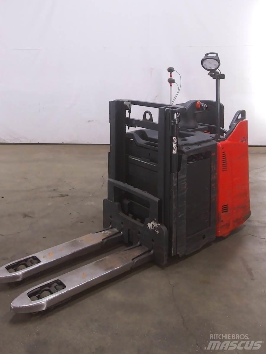 Linde D12HPSP Колички високоповдигачи с теглич