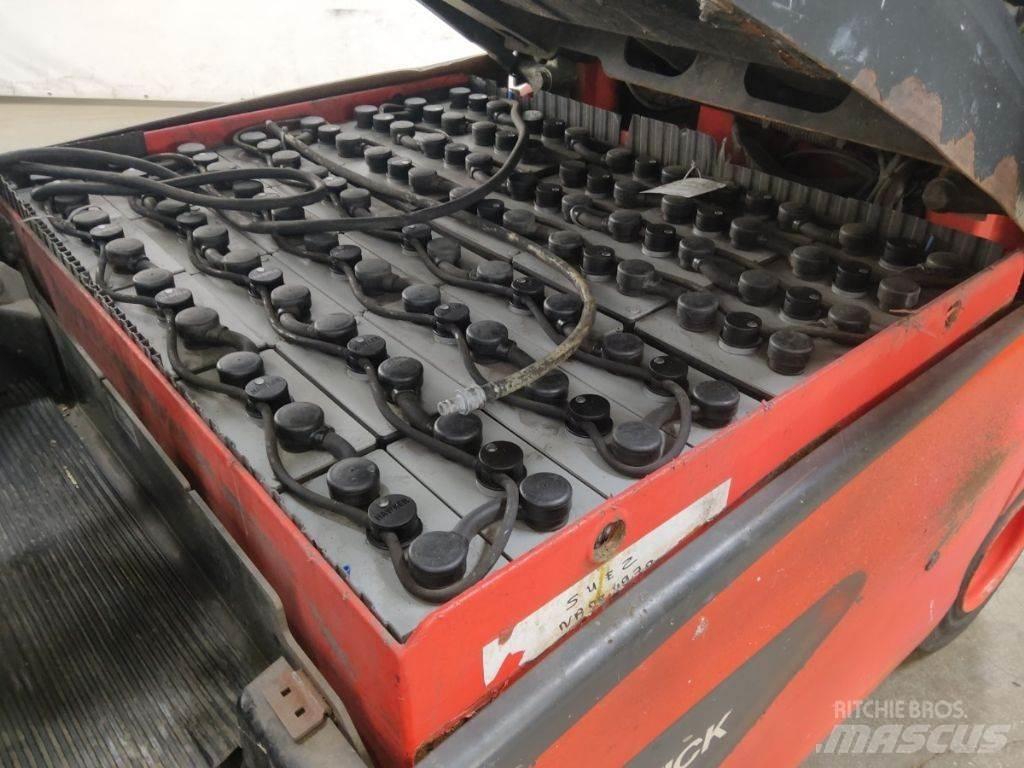 Linde E30L-01 Електрически вилични кари-повдигачи