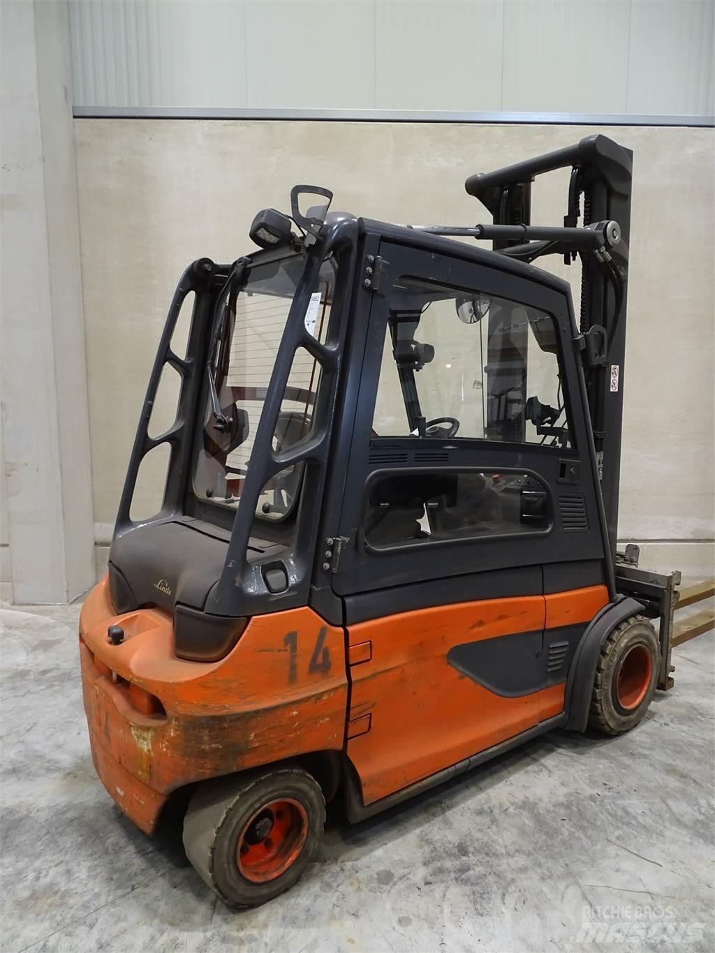 Linde E35L-01 Електрически вилични кари-повдигачи