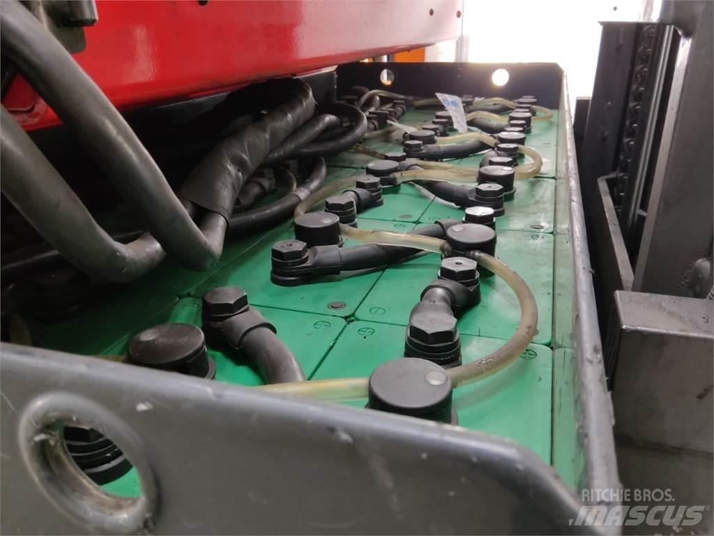 Linde R25F Повдигач с движение в 4 посоки