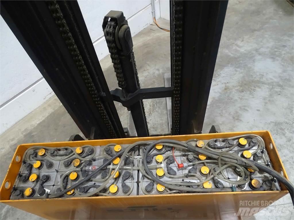 Still FM-X12 Ретрак/ Високоповдигач с изместване на вилката напред