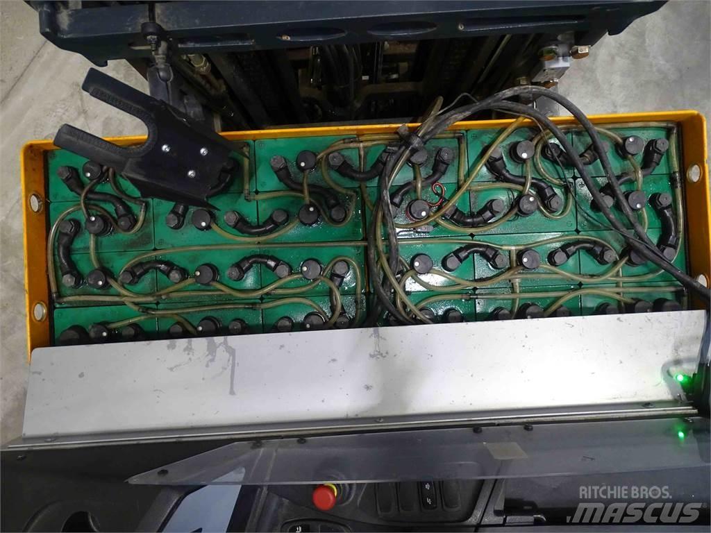 Still FM-X14 Ретрак/ Високоповдигач с изместване на вилката напред