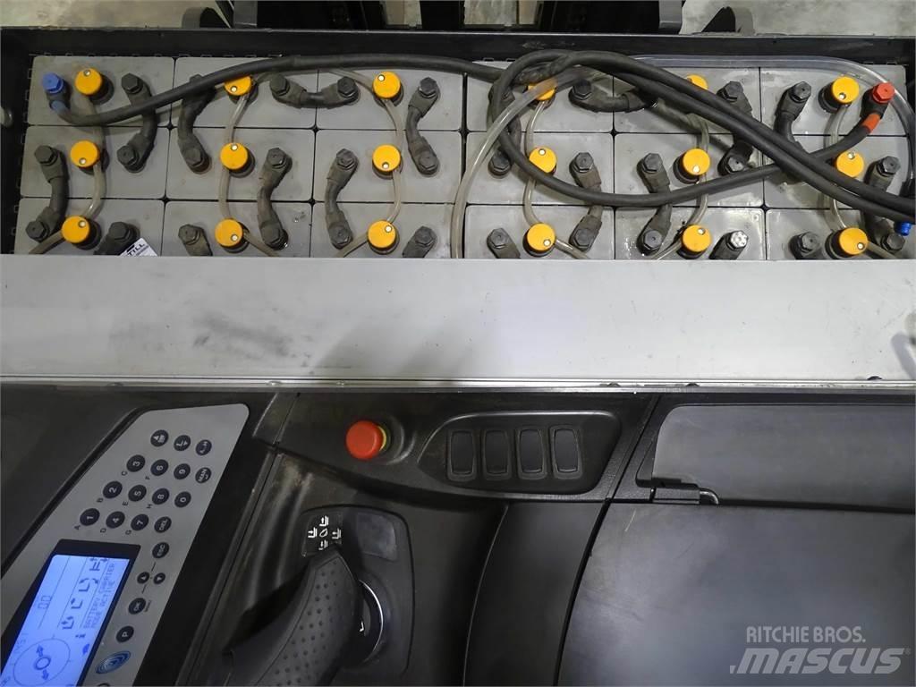 Still FM-X14 Ретрак/ Високоповдигач с изместване на вилката напред