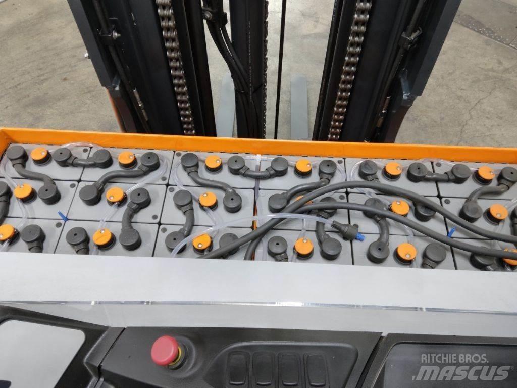 Still FM-X17 Ретрак/ Високоповдигач с изместване на вилката напред