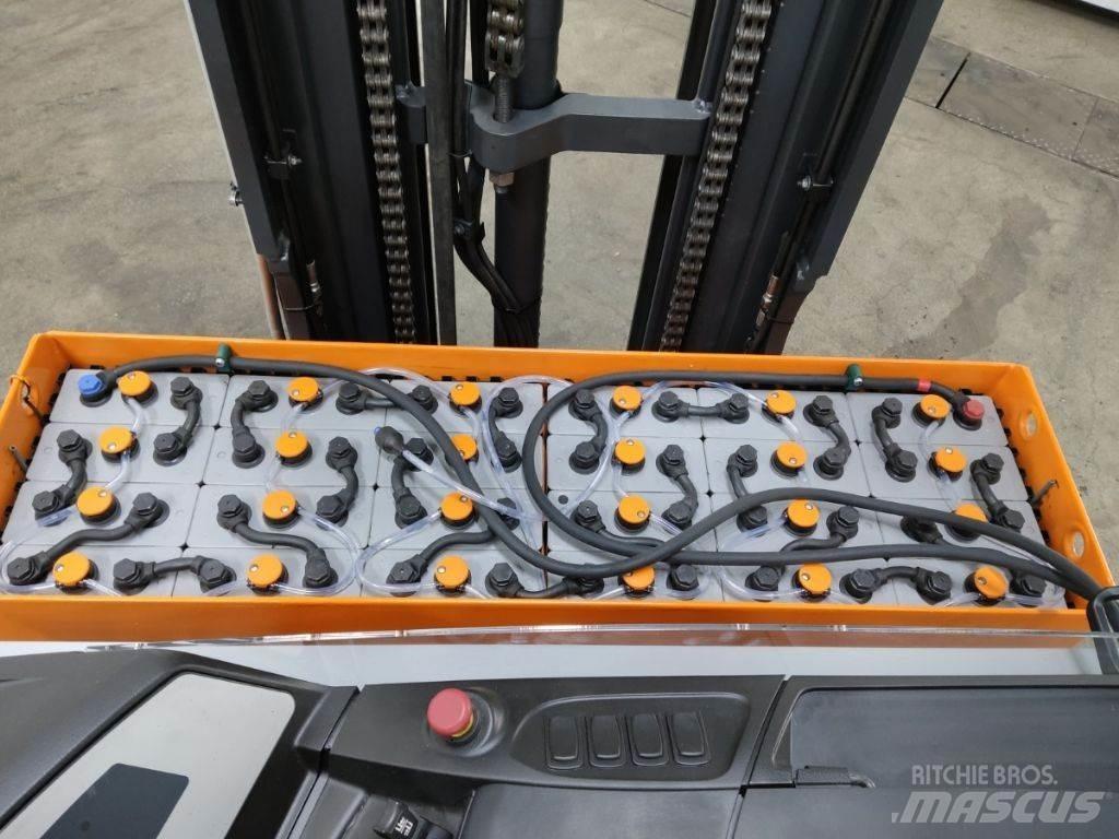 Still FM-X17 Ретрак/ Високоповдигач с изместване на вилката напред