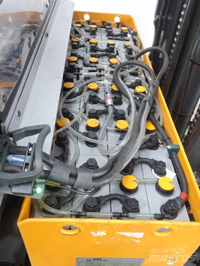 Still FM-X17 Ретрак/ Високоповдигач с изместване на вилката напред