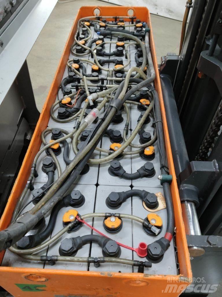 Still FM-X17 Ретрак/ Високоповдигач с изместване на вилката напред