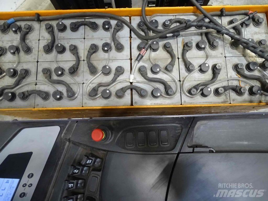 Still FM-X17 Ретрак/ Високоповдигач с изместване на вилката напред