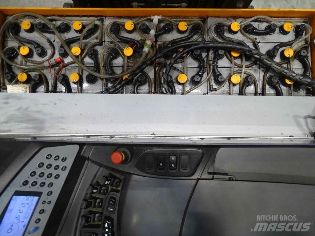 Still FM-X17 Ретрак/ Високоповдигач с изместване на вилката напред