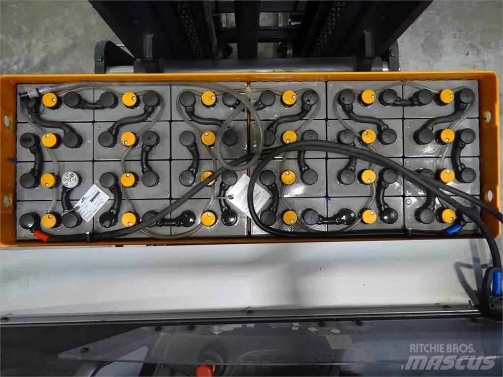 Still FM-X17 Ретрак/ Високоповдигач с изместване на вилката напред