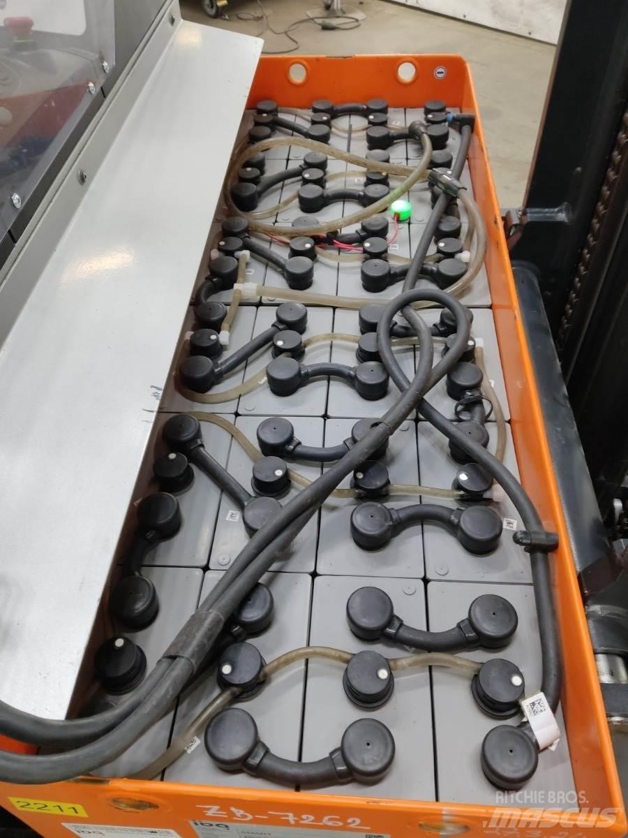 Still FM-X17 Ретрак/ Високоповдигач с изместване на вилката напред
