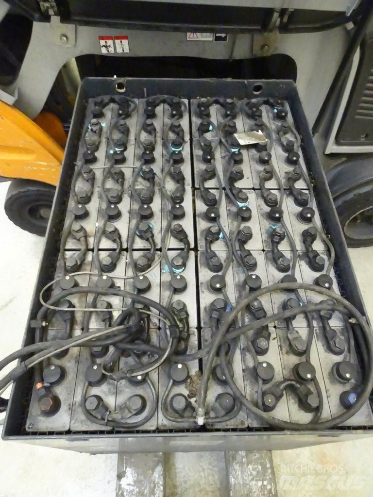 Still RX60-25/600 Електрически вилични кари-повдигачи