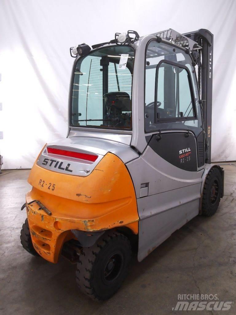 Still RX60-45/600 Електрически вилични кари-повдигачи