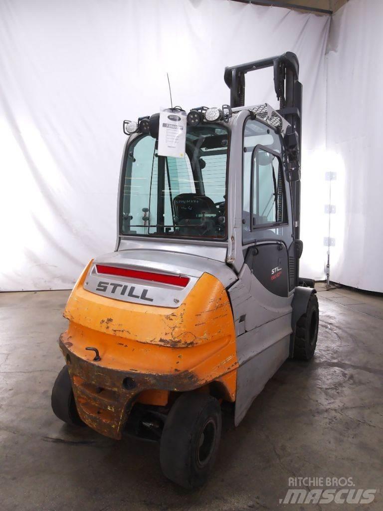 Still RX60-50/600 Електрически вилични кари-повдигачи