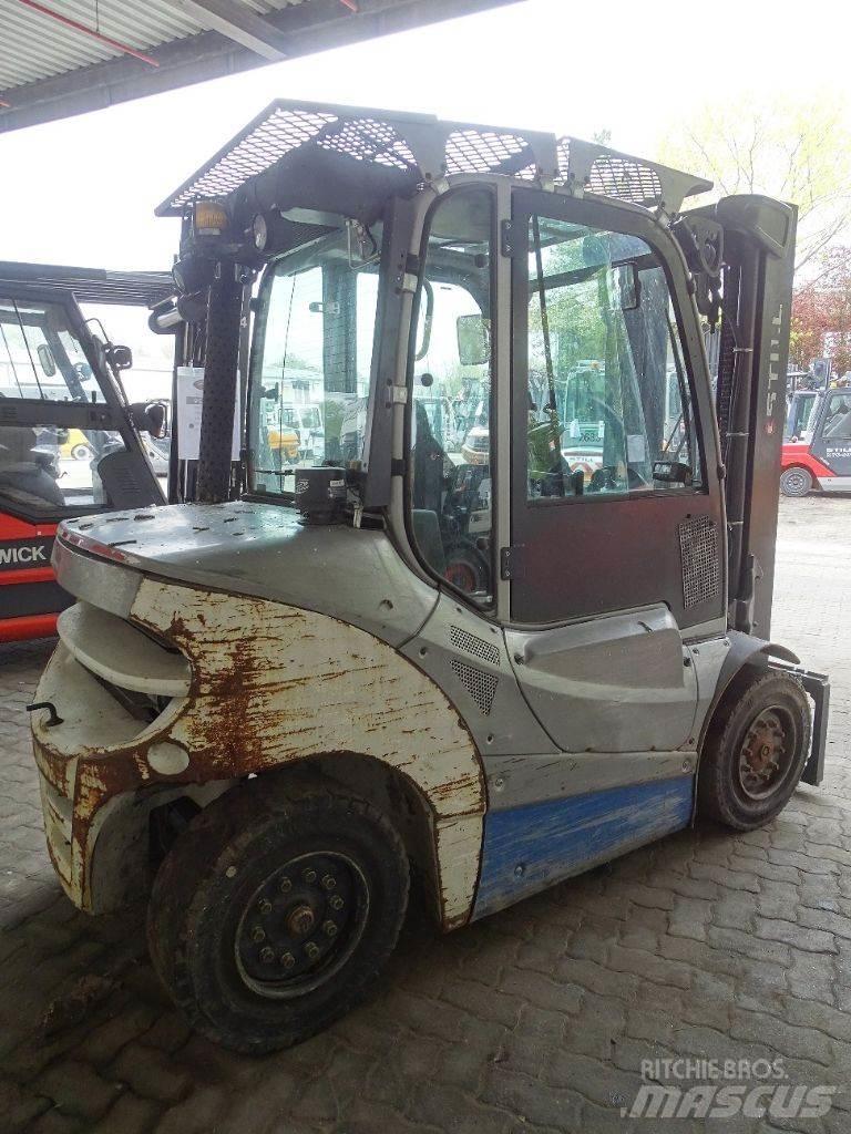 Still RX70-40 Дизелови камиони