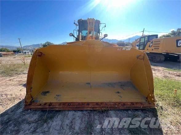 CAT 938M Колесни товарачи